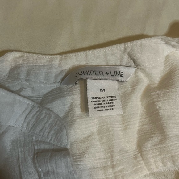 Low cut sheer blouse - Picture 5 of 5